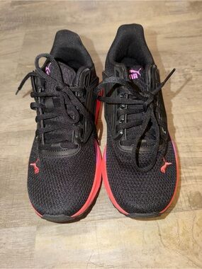 Puma Women's Black Running Shoes with Pink Accents